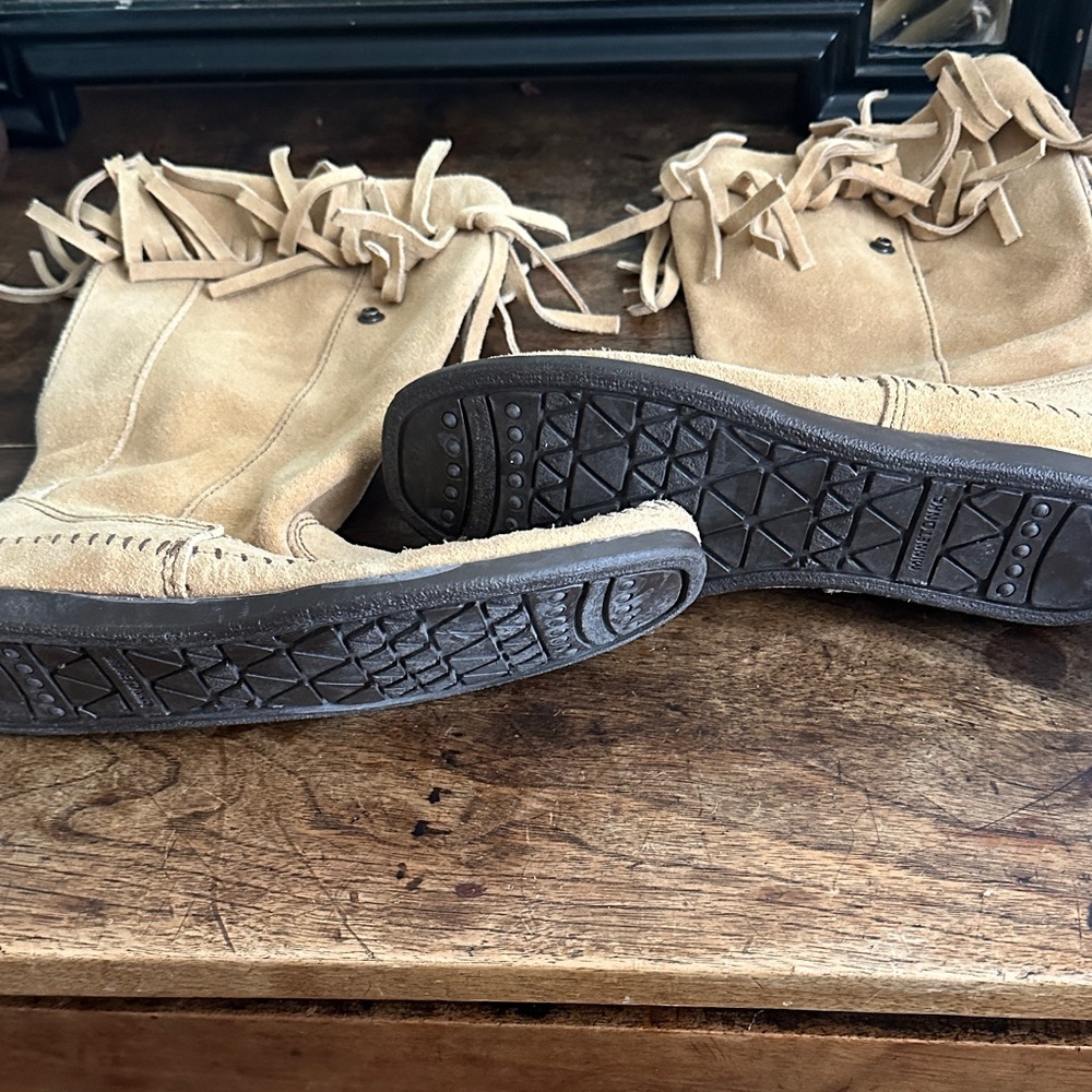 Women’s Tan Suede Moccasin Boots
